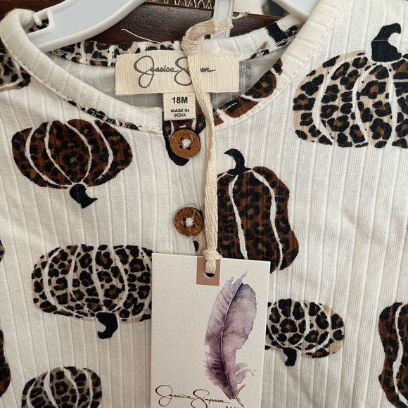 Jessica Simpson Set - Picture 2 of 3